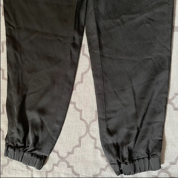 ♠️Kate Spade♠️Uber-Chic Black Cinch Bottom Tuxedo Style Satin Jogger Pants - Picture 10 of 12